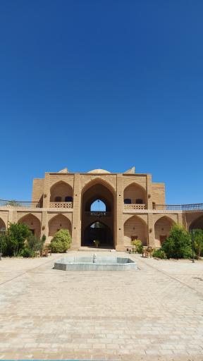 رستوران و هتل کاروانسرای عباسی