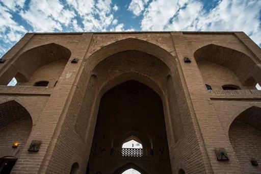 عکس 4 — رستوران و هتل کاروانسرای عباسی