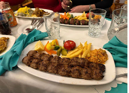 عکس 7 — رستوران سنتی عالی قاپو