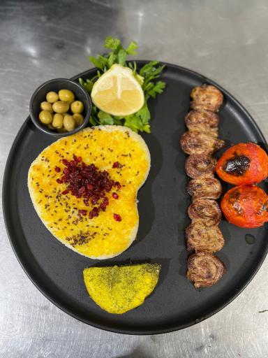 عکس 6 — رستوران آذربانو