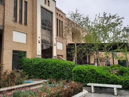 عکس 2 — مهمانسرای خانه کارگر اصفهان
