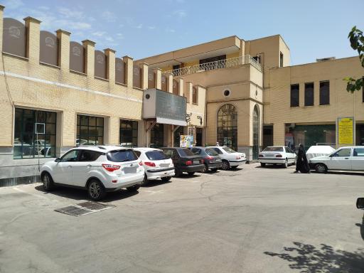 عکس 9 — مهمانسرای خانه کارگر اصفهان