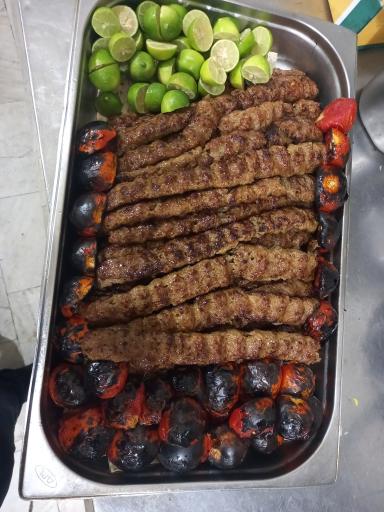 عکس 8 — آشپزخانه و کترینگ سورنا