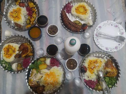 عکس 9 — سفره خانه صاحبدلان