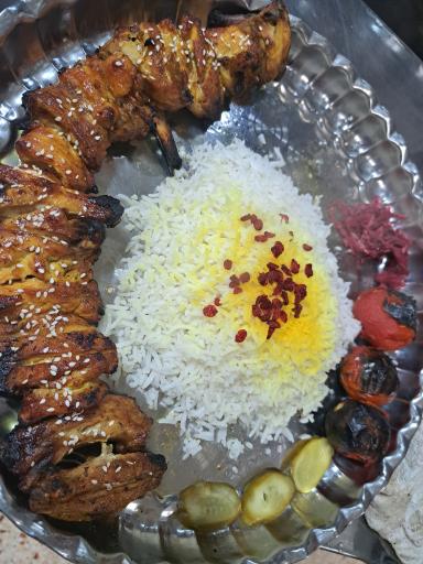 عکس 9 — سفره خانه سنتی صفا