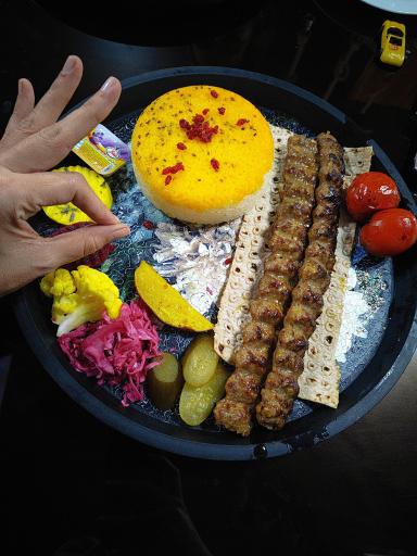 عکس 1 — مجموعه غذایی حاج خباز