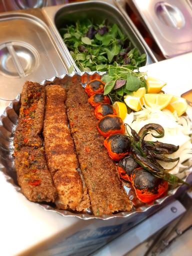 عکس 9 — کباب بناب سنتی خان سرا