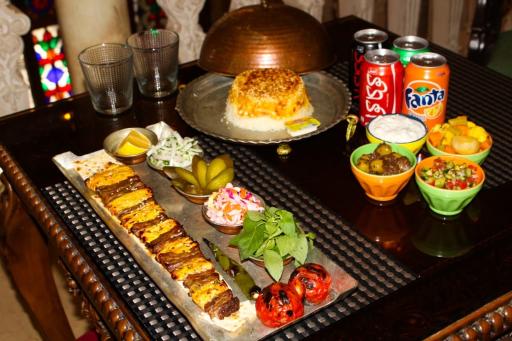 عکس 9 — کاخ رستوران نقش جهان