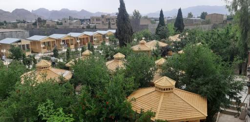 عکس 1 — باغ رستوران نقش جهان