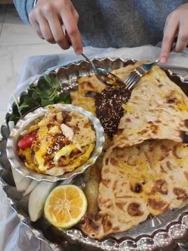 عکس 5 — رستوران آتور