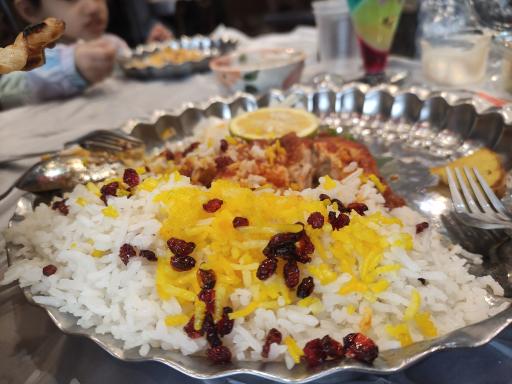 عکس 6 — رستوران آتور