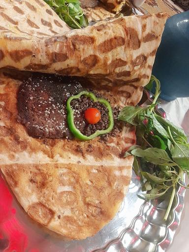 عکس 2 — رستوران سنتی شادونه