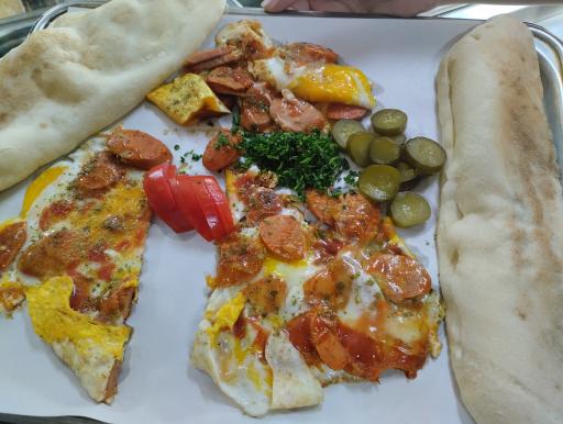 عکس 3 — فست فود رنگارنگ