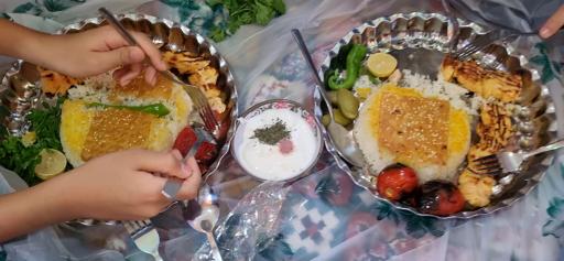 عکس 1 — رستوران چهارفصل نیاسر