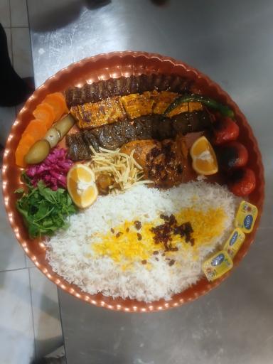 عکس 4 — آشپزخانه دیگ و دلبر کاشان