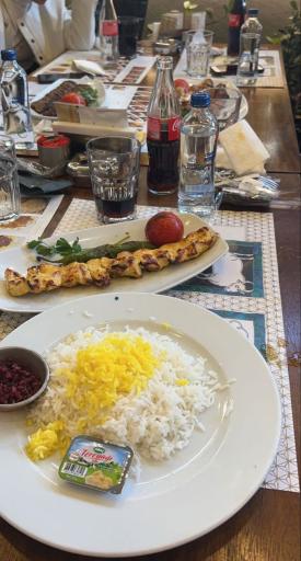 عکس 7 — تهیه غذا و رستوران یاس