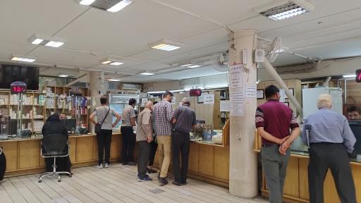 عکس 4 — داروخانه هلال احمر استان اصفهان
